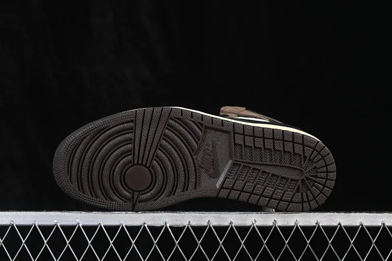 All Categories Air Jordan Jordan Series Basketball Shoes Air Jordan 1 High Travis Scott x Air Jordan 1 High OG AJ1 Reverse Hook Limited Edition CD4487-100